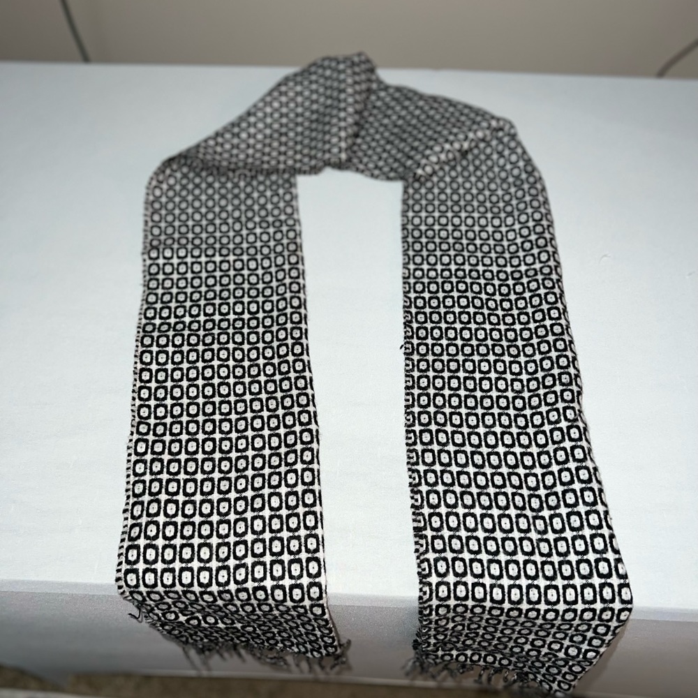 Scarf - Picture 2 of 2